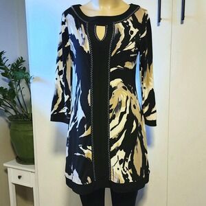 Black white and beige dress in abstract swirl or long tunic keyhole opening